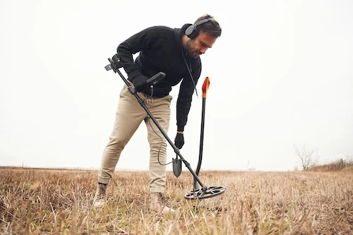 metal detecting 59