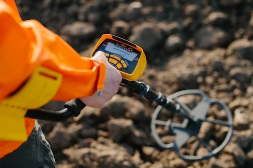 Metal Detecting in the Rain: Pros, Cons, and Tips for Success
