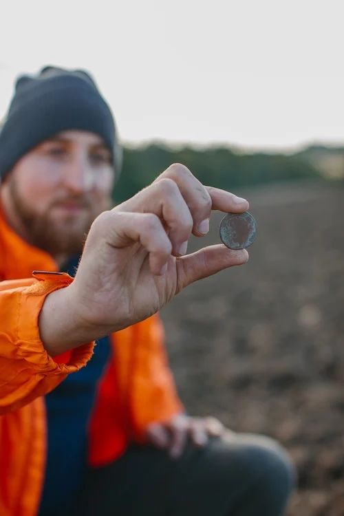 metal detecting 70