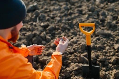 metal detecting 72