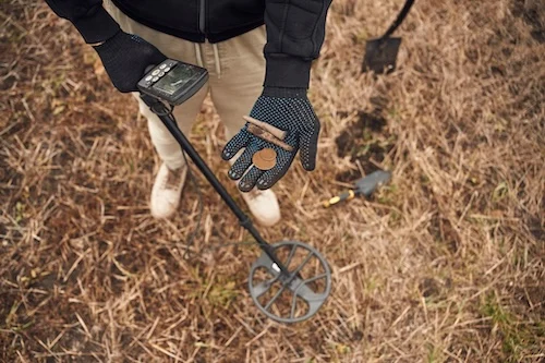 metal detecting 84