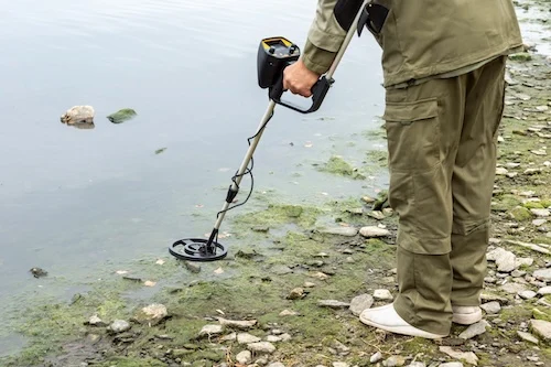 metal detecting 90